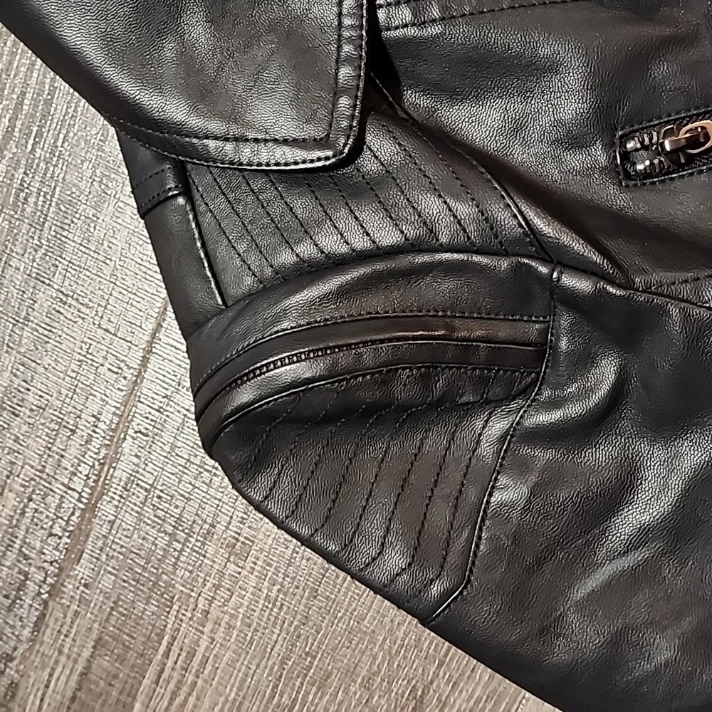 ❄️ LingLuoFang vegan Leather motorcycle Jacket ❄️ - Picture 3 of 7